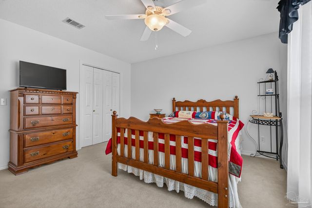 2230 Dovefield Dr, Pensacola, FL 32534