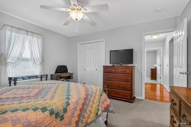 2230 Dovefield Dr, Pensacola, FL 32534