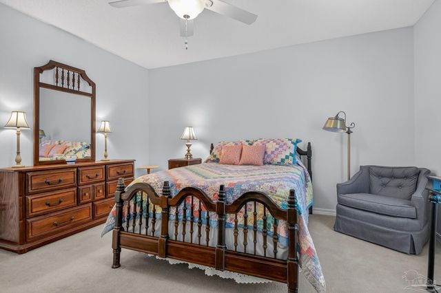 2230 Dovefield Dr, Pensacola, FL 32534