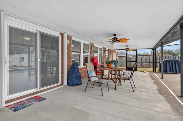 2230 Dovefield Dr, Pensacola, FL 32534