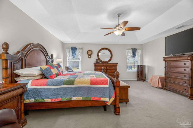 2230 Dovefield Dr, Pensacola, FL 32534