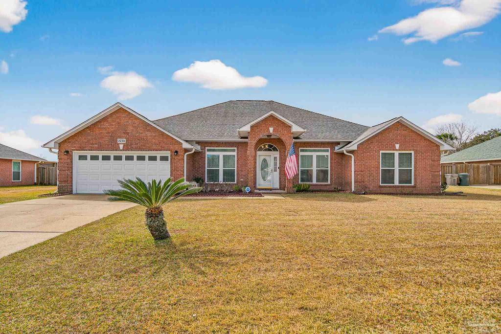 2230 Dovefield Dr, Pensacola, FL 32534