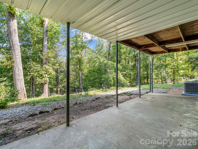 93 Dogwood Court, Tryon, NC 28782