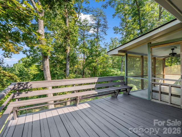 93 Dogwood Court, Tryon, NC 28782
