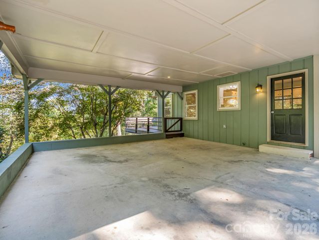 93 Dogwood Court, Tryon, NC 28782