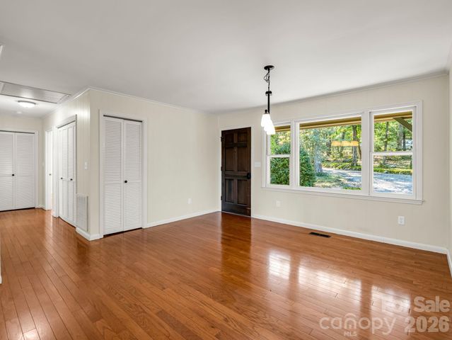 93 Dogwood Court, Tryon, NC 28782
