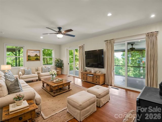 93 Dogwood Court, Tryon, NC 28782