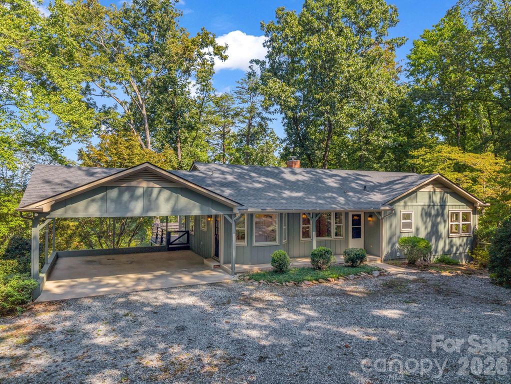 93 Dogwood Court, Tryon, NC 28782