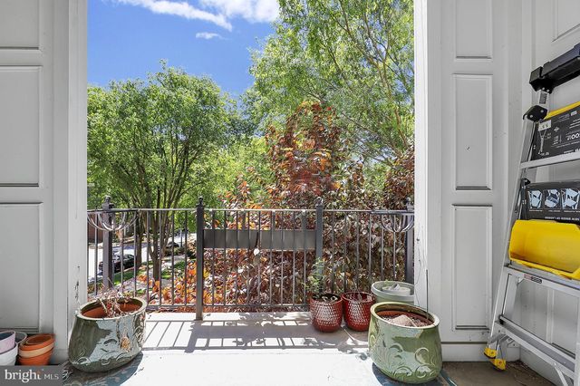303 GARDEN VIEW SQ, Rockville, MD 20850