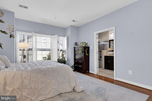 303 GARDEN VIEW SQ, Rockville, MD 20850