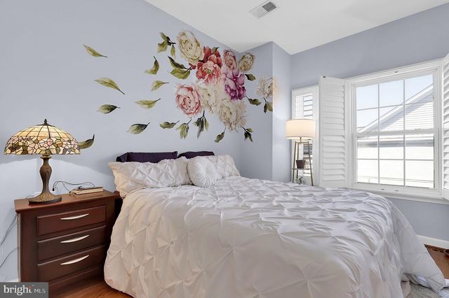303 GARDEN VIEW SQ, Rockville, MD 20850