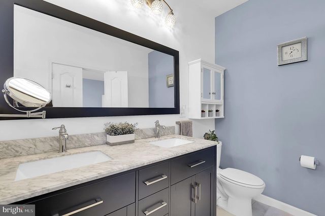303 GARDEN VIEW SQ, Rockville, MD 20850