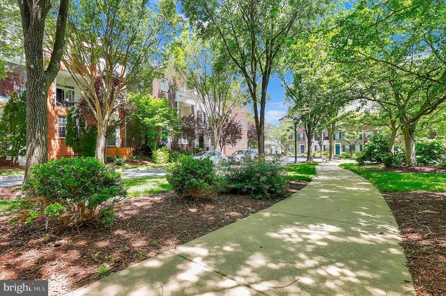303 GARDEN VIEW SQ, Rockville, MD 20850
