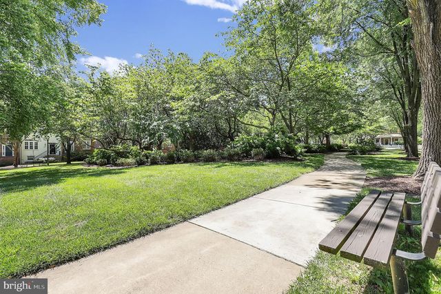 303 GARDEN VIEW SQ, Rockville, MD 20850