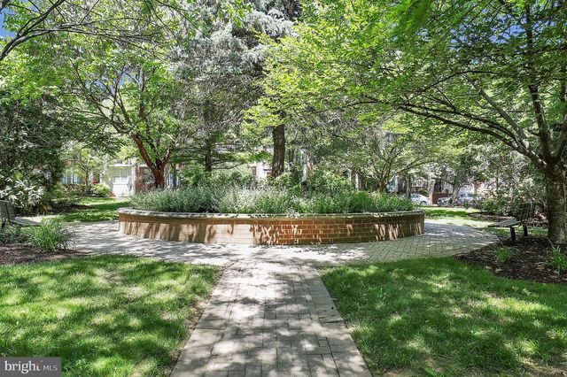 303 GARDEN VIEW SQ, Rockville, MD 20850