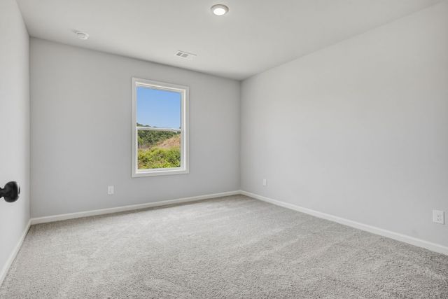 40 Crest Drive 24, Hartwell, GA 30643