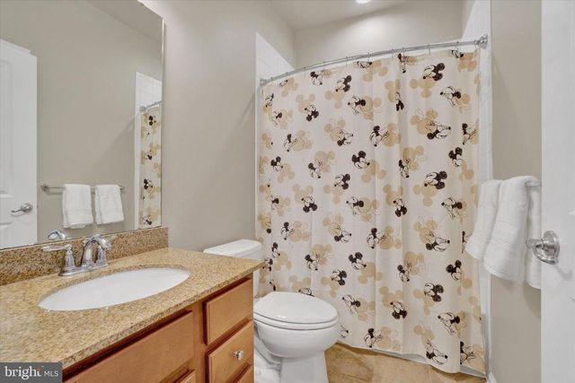 1244 ELDERSLIE LN, York, PA 17403