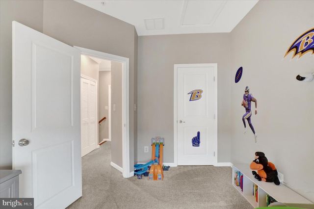 1244 ELDERSLIE LN, York, PA 17403