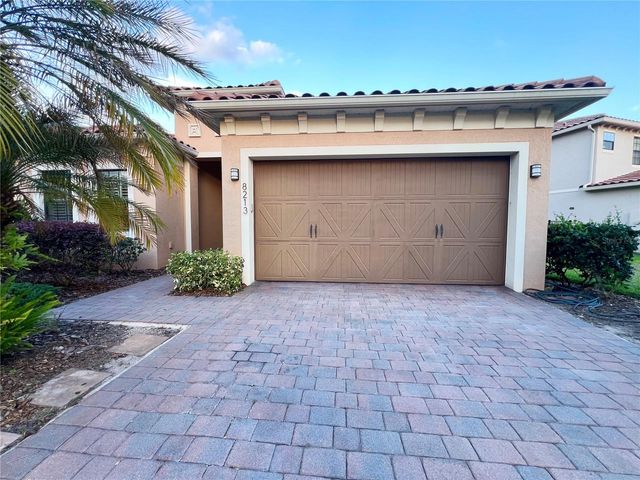 8213 PRESTBURY DRIVE, Orlando, FL 32832