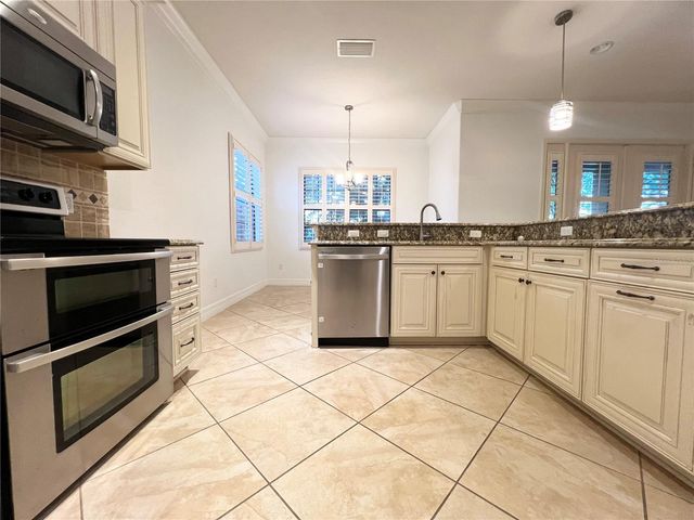 8213 PRESTBURY DRIVE, Orlando, FL 32832