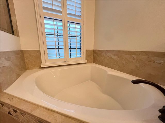8213 PRESTBURY DRIVE, Orlando, FL 32832