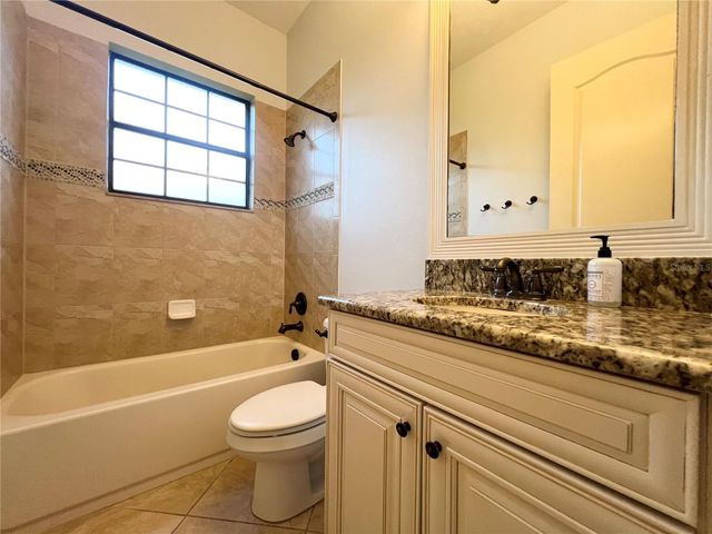 8213 PRESTBURY DRIVE, Orlando, FL 32832