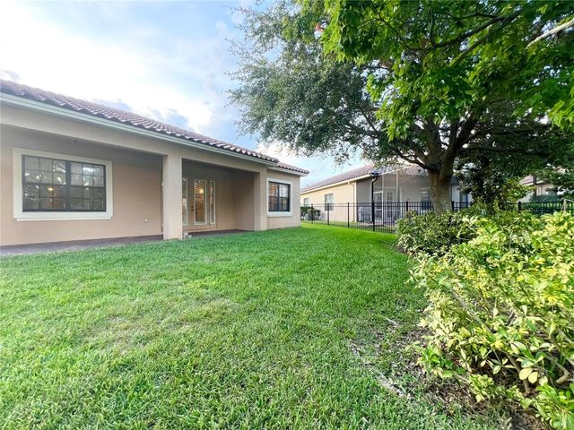 8213 PRESTBURY DRIVE, Orlando, FL 32832