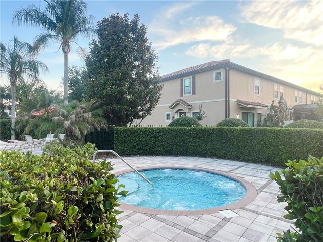 8213 PRESTBURY DRIVE, Orlando, FL 32832