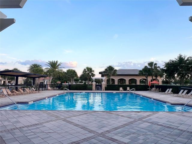 8213 PRESTBURY DRIVE, Orlando, FL 32832