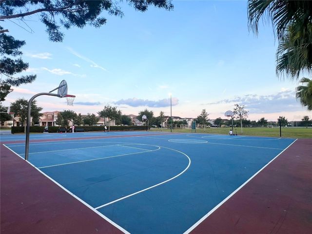 8213 PRESTBURY DRIVE, Orlando, FL 32832