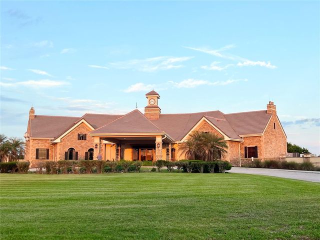 8213 PRESTBURY DRIVE, Orlando, FL 32832