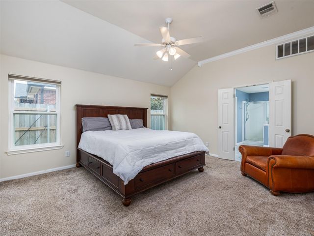 907 Ridgemont CIR, Leander, TX 78641