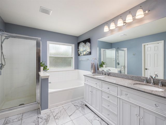 907 Ridgemont CIR, Leander, TX 78641