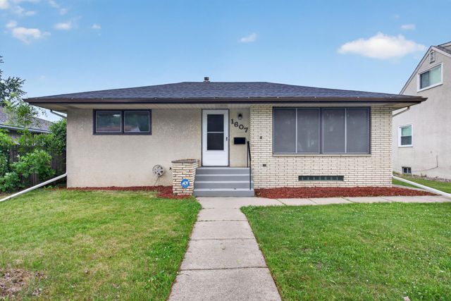 1607 Clarence Street, Saint Paul, MN 55106