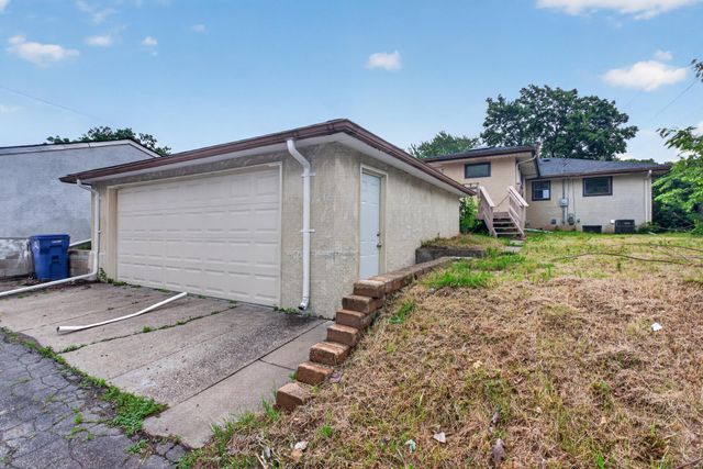 1607 Clarence Street, Saint Paul, MN 55106