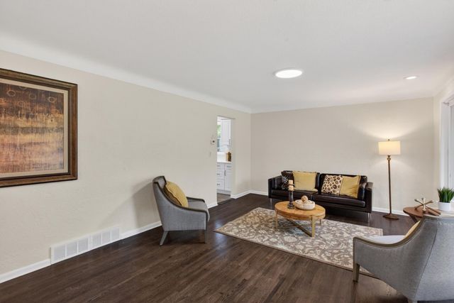 1607 Clarence Street, Saint Paul, MN 55106