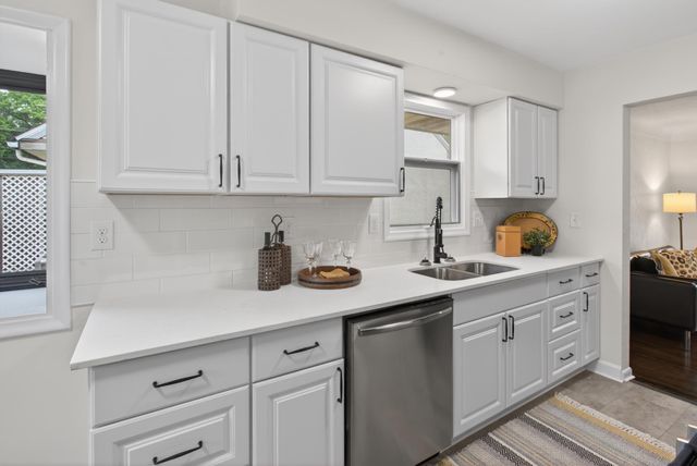 1607 Clarence Street, Saint Paul, MN 55106