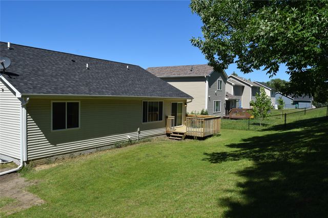 2467 E Porter Avenue, Des Moines, IA 50320