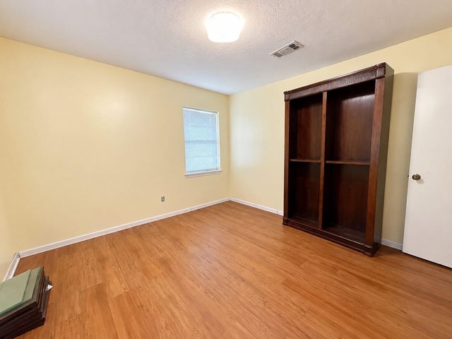 25708 W Forest Circle Lane, Huffman, TX 77336