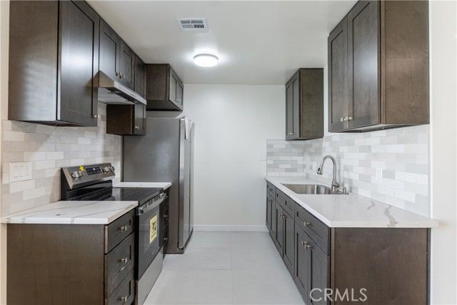 1911 Reedy Ave, Highland, CA 92346