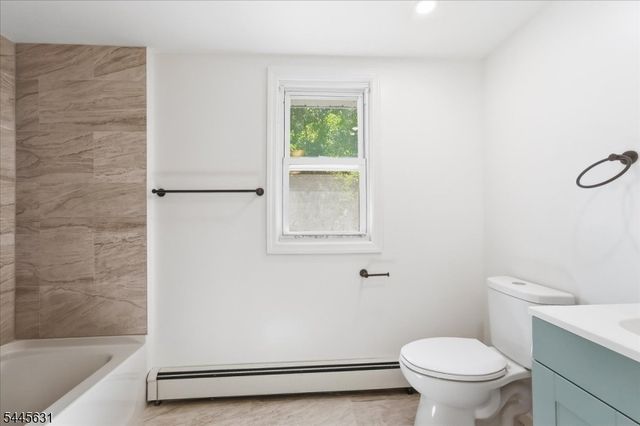8 Madelyn Ave, West Milford Twp., NJ 07480