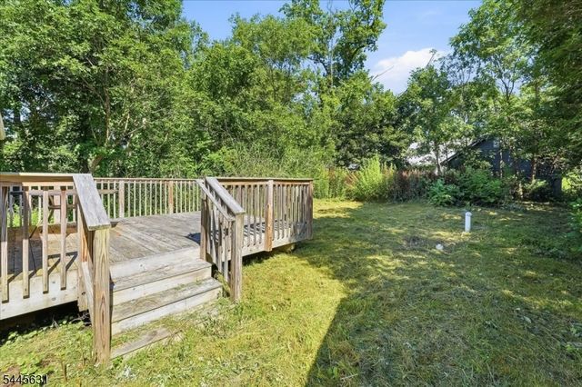 8 Madelyn Ave, West Milford Twp., NJ 07480