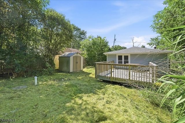 8 Madelyn Ave, West Milford Twp., NJ 07480