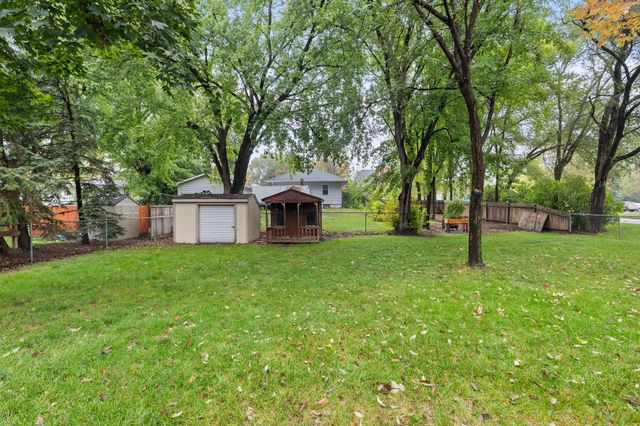 9200 124th Place N, Champlin, MN 55316
