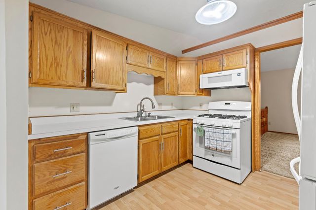 9200 124th Place N, Champlin, MN 55316