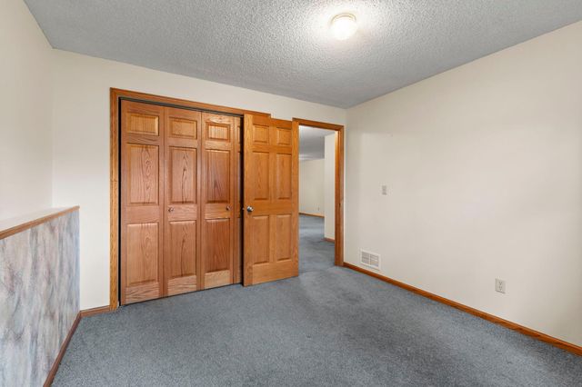 9200 124th Place N, Champlin, MN 55316