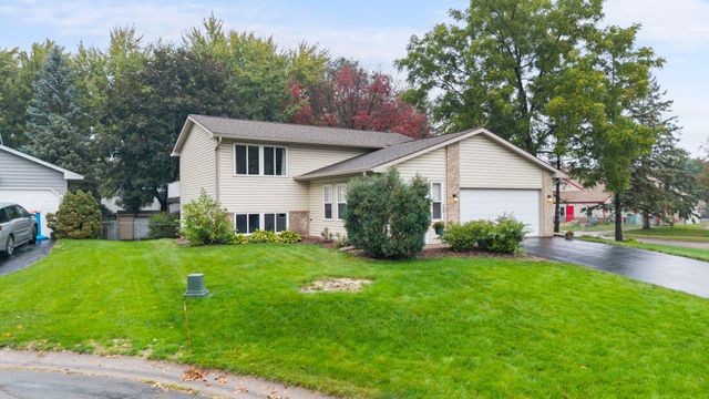 9200 124th Place N, Champlin, MN 55316