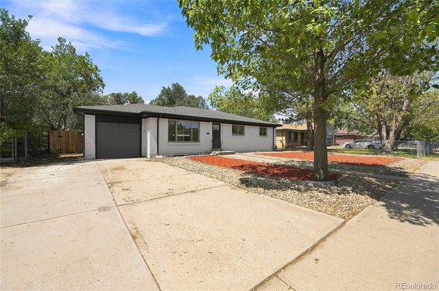 3113 Worchester Street, Aurora, CO 80011