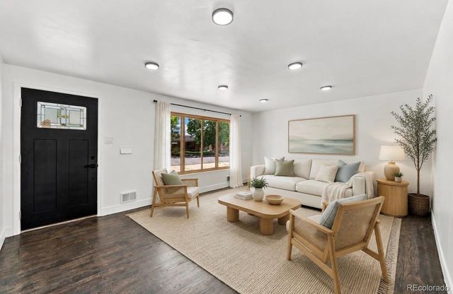 3113 Worchester Street, Aurora, CO 80011
