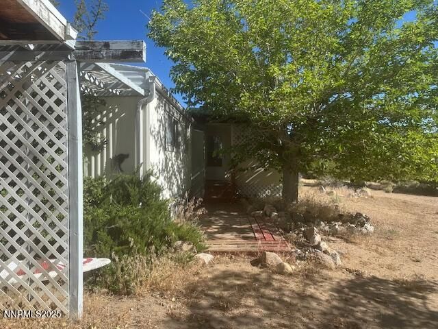 147 Shetler Drive, Coleville, CA 96107